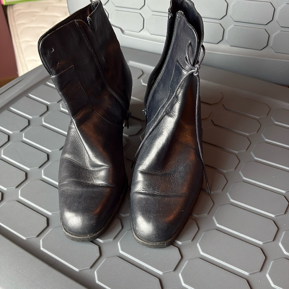 Vaneli boots black
sz 8